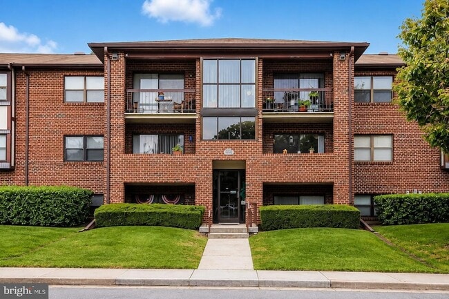 Building Photo - 17 Juliet Ln Unit 103