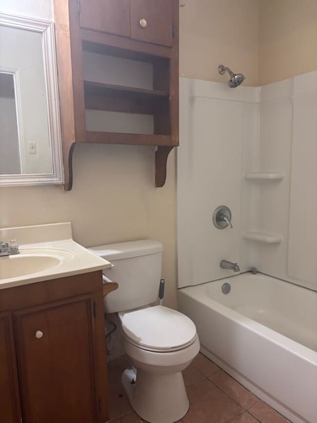 Photo - 1735 Woody Dr