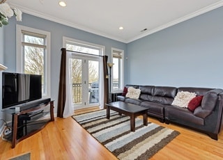 Photo - 5691 W Higgins Ave Unidad 3W