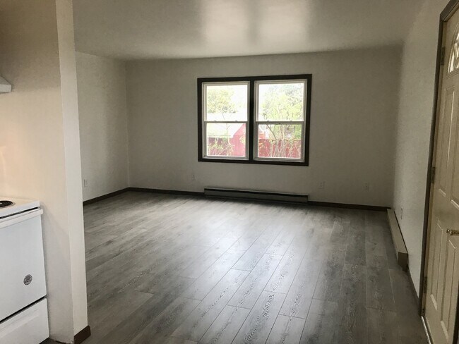 Photo - 2 Bedrooms, 1 Bathroom Northside Apartment... Unit 1