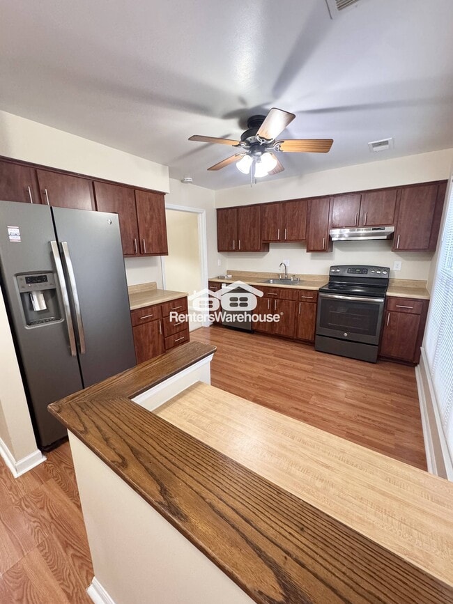 Photo - 5915 Rowanberry Dr