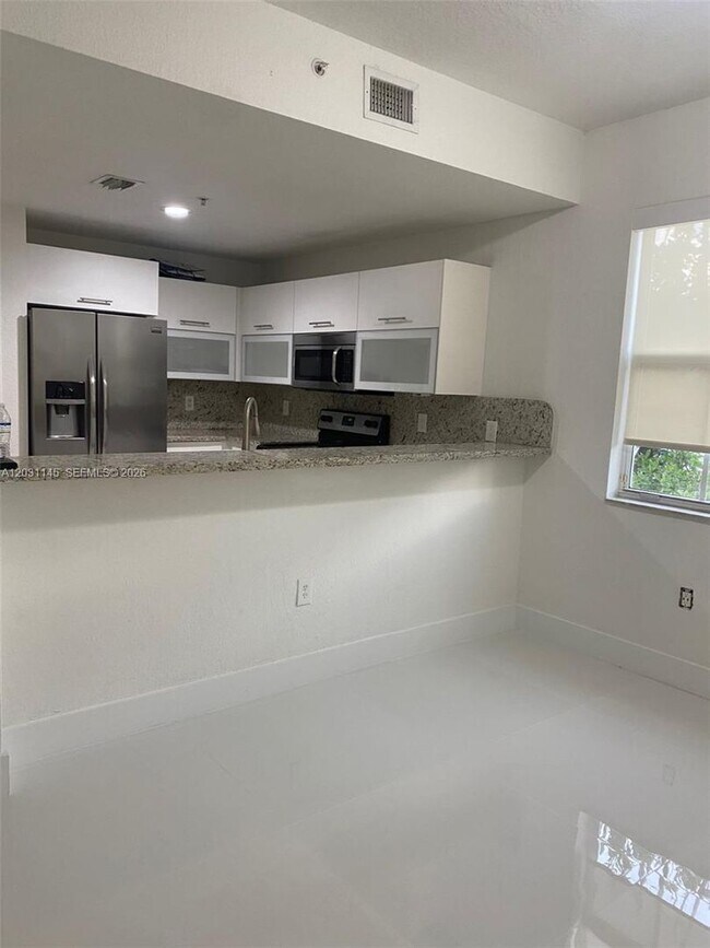 Photo - 11201 NW 83rd St