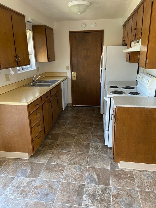 Photo - WarP01 Unidad 2090 9th St