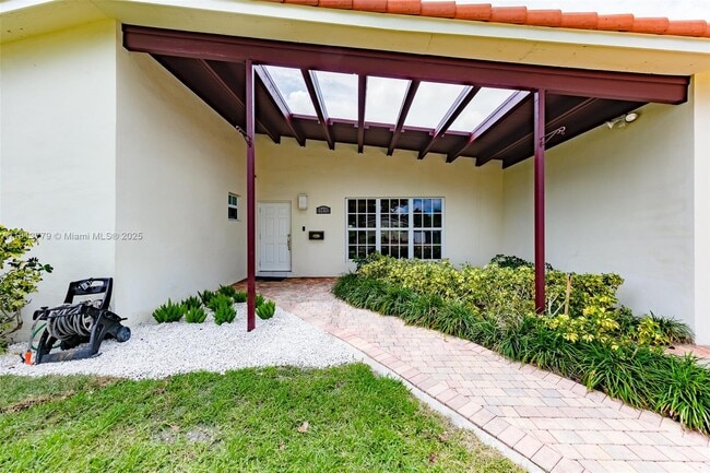 Photo - 19430 NE 18th Pl