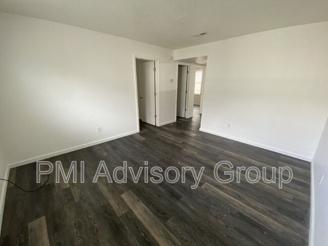 Photo - 2820 SE Monroe St Condominio Unidad B