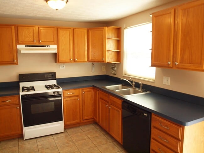 Photo - 4984 Trafalgar St SW