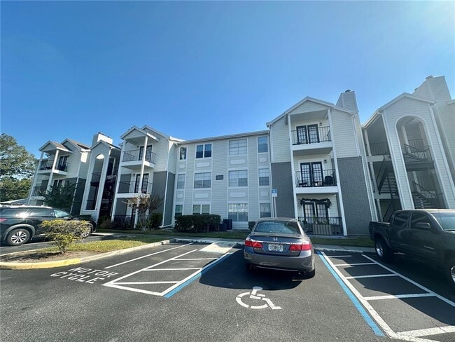 Building Photo - 2550 N Alafaya Trail Unit 3304