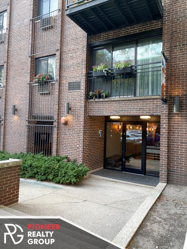 Photo - 518 W Wrightwood Ave