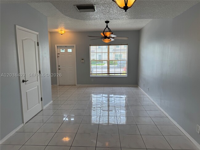 77 Simonton Cir