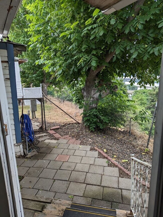 Photo - Attractive 3 bedroom 2 bath House in Quiet Lewiston Neighborhood