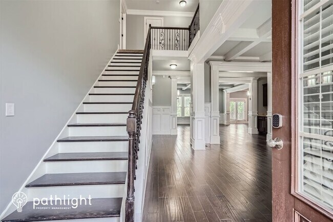 Photo - 1801 Schofield Drive