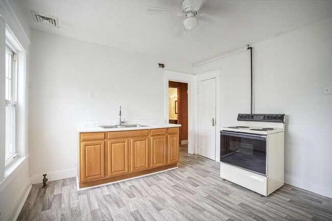 Photo - 25-27 Virginia St Unit 27