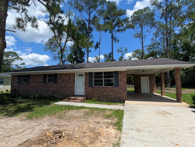 Photo - 386 N Madison St