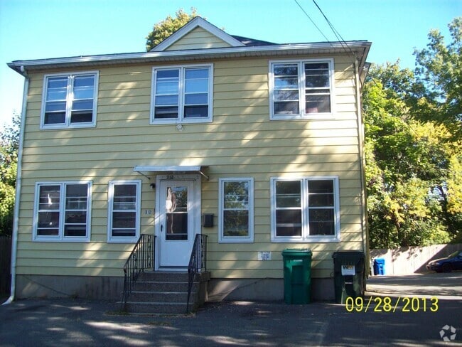 Building Photo - 312 Main St Unit 1st floor Rental