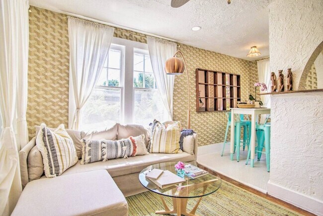 Photo - 446 27th St Unit ID1290314P