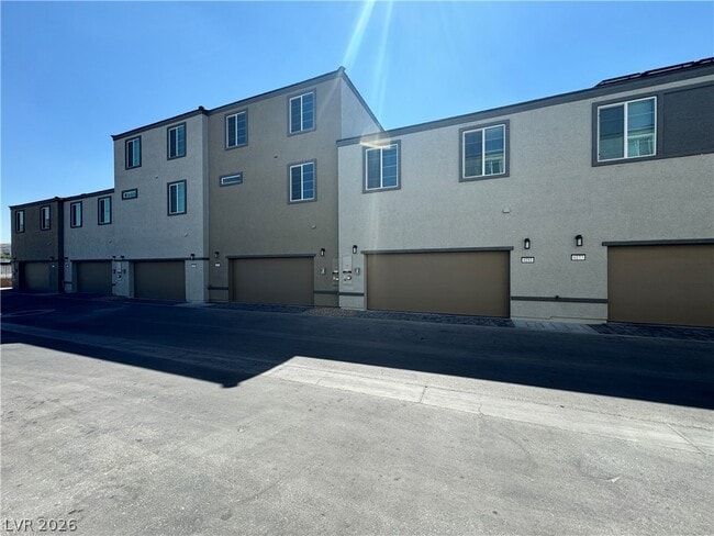 Photo - 6181 Gdn Crst St