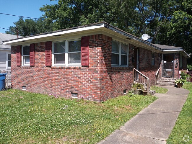 Building Photo - 1421 Jackson Ave Unit 1421 Jackson Ave #A-1421 Jackson Ave A Rental