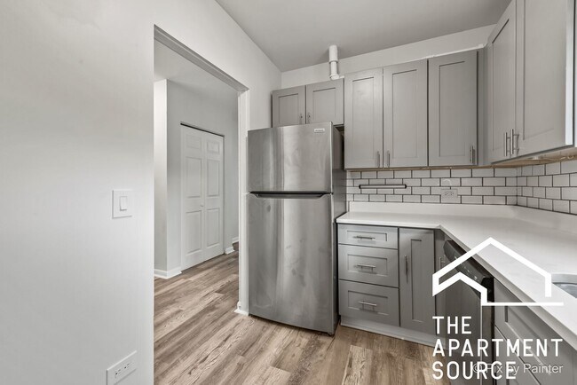 Photo - 7319 N Rogers Ave Unit 201