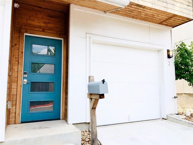 Photo - 3007 E 12th St