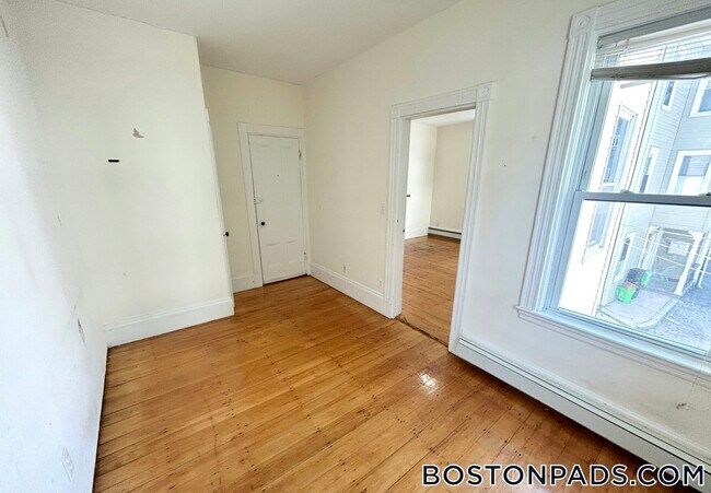 1 Folsom Ave Unit 2