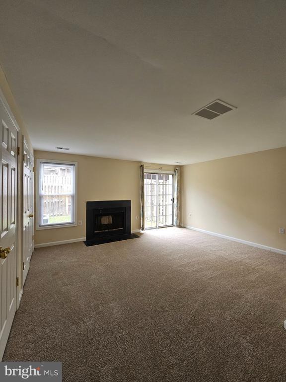 13918 Ludington Pl