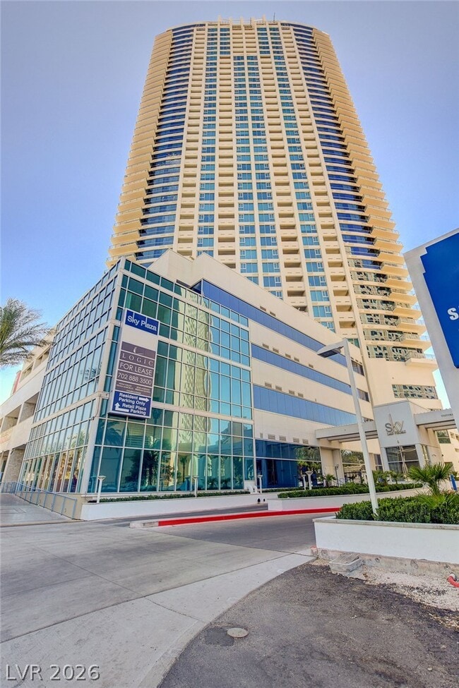 Building Photo - 2700 S Las Vegas Blvd Unit 3706