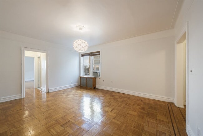 Photo - 63 Sherman Pl Unidad E10