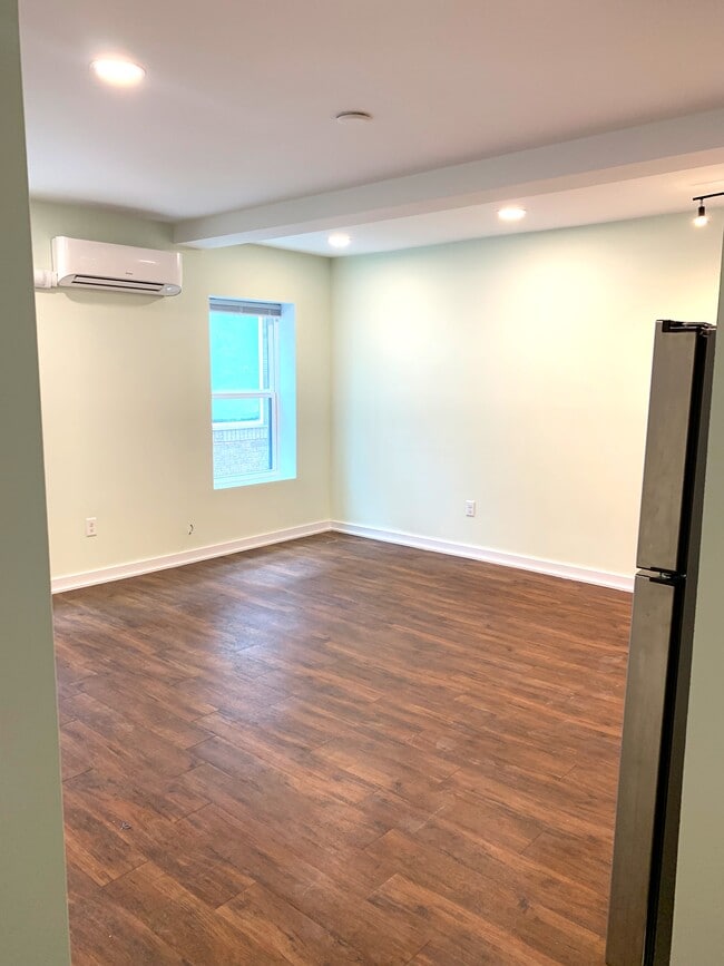 Photo - 718 S 5th Ave