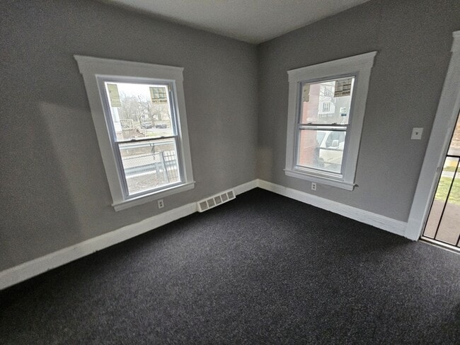 Photo - 4110 E 64th St