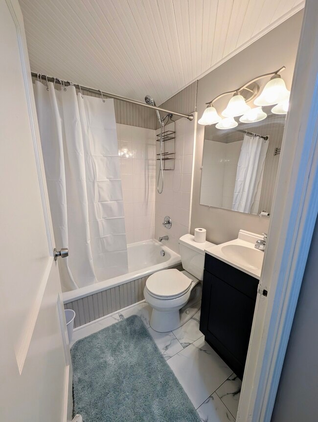 Photo - 114 Maple Manor Dr