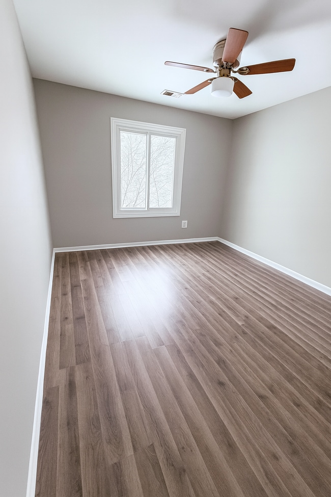 Photo - 470 Echo Ln Unit C