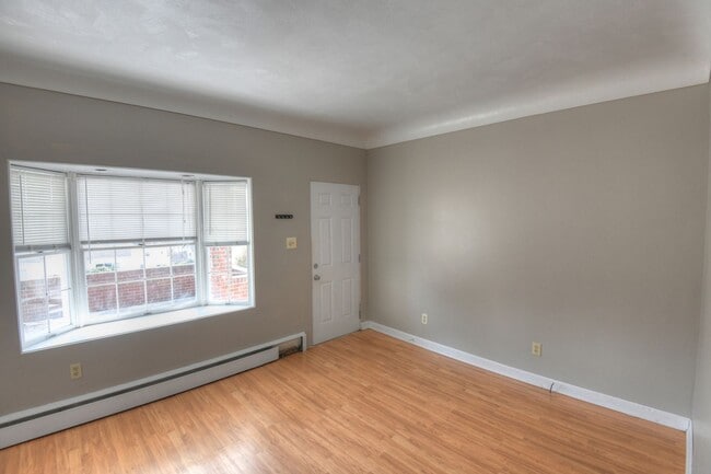 Photo - 5 Bed /2 Bath Single Family Home for Rent ...