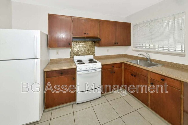 Photo - 8049 Greenridge Dr Unit 26