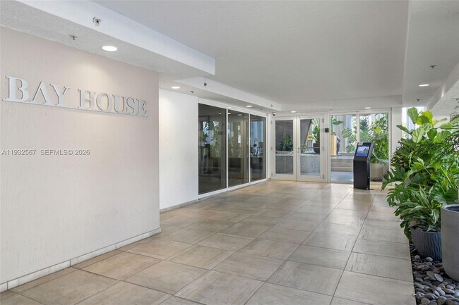 Photo - 600 NE 27th St Unit 2401