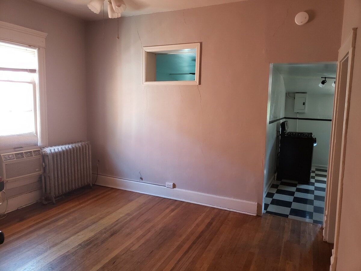 Photo - 2112 N Grand Ave Unit 3