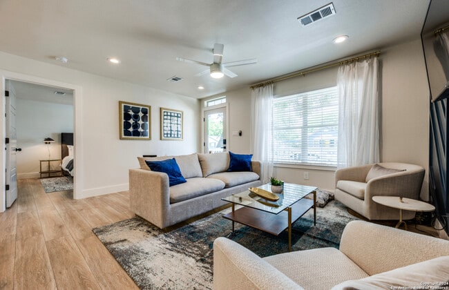 Photo - 321 Saint Francis Ave