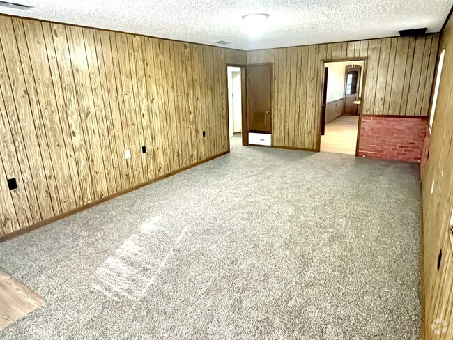 Building Photo - 4242 US Highway 287 Access Rd N Unit Apartment