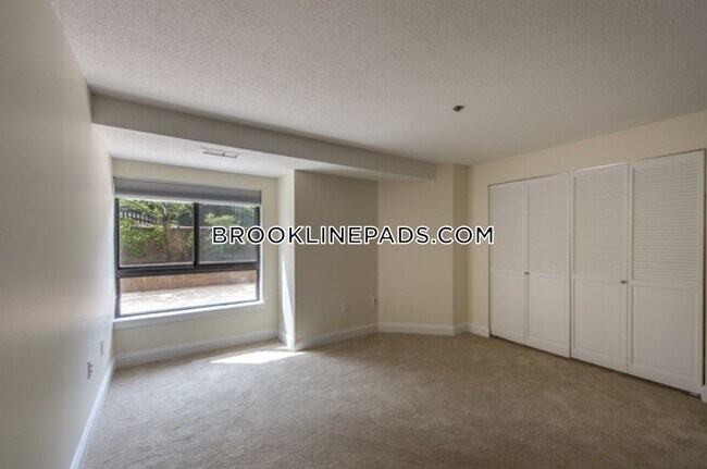 Photo - 1111 Beacon St Unit 57