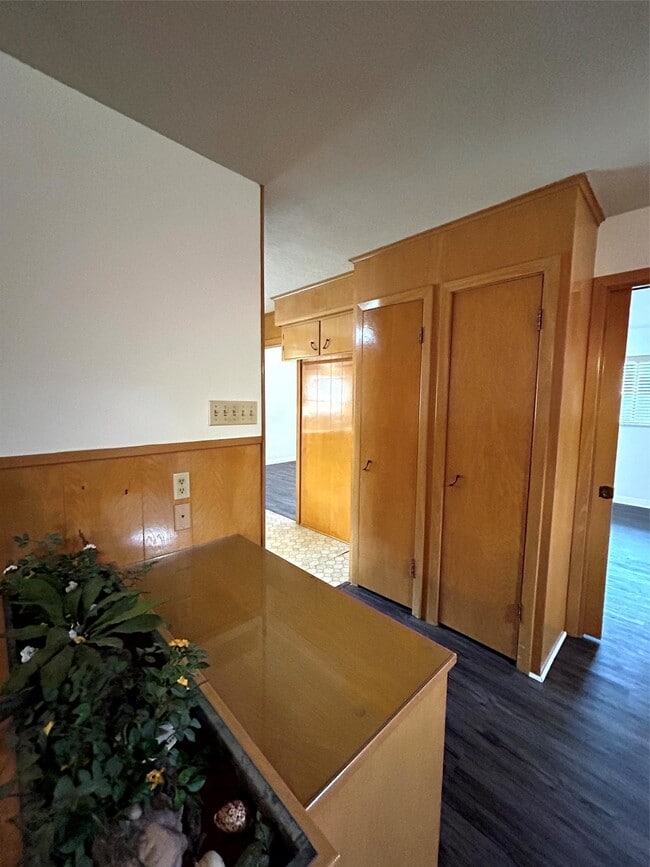 Photo - 1902 Gillette St