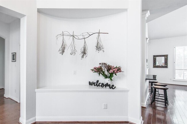 Photo - 2211 Merrill Hills Cir