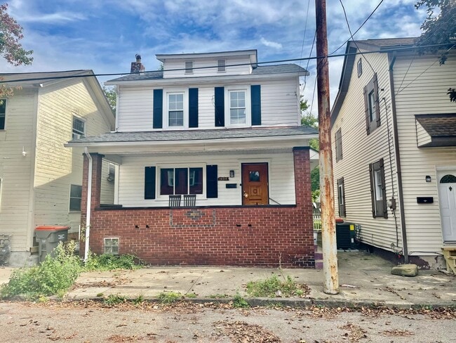 Photo - 3 Bed 2 Bath- Beaver Falls PA