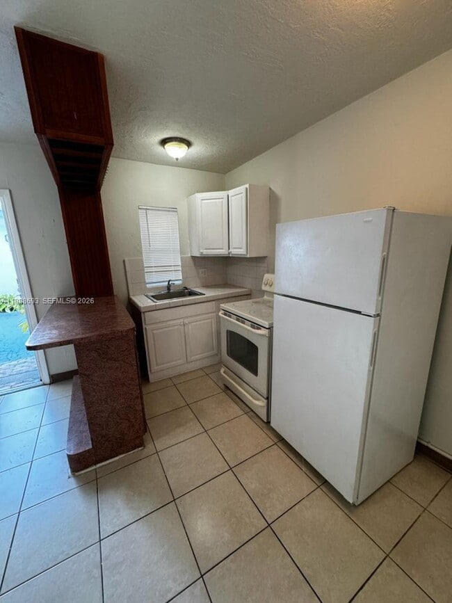 Photo - 2900 W Flagler St Unidad 6