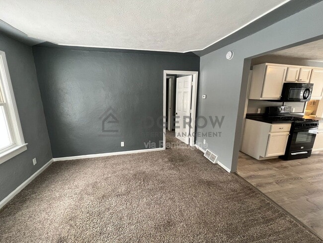 Photo - 1046 Ducey Ave