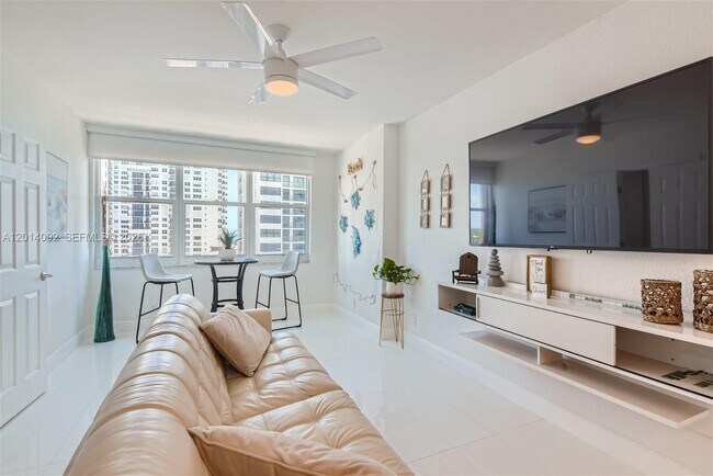 Photo - 2501 S Ocean Dr Unidad 1103