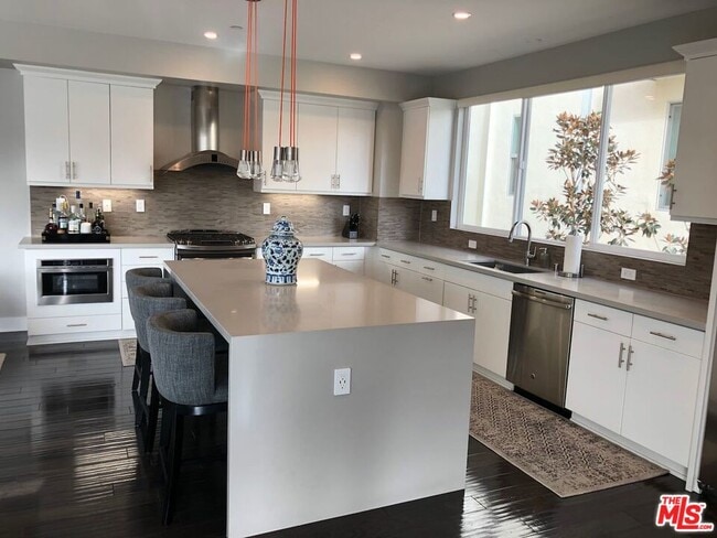 Photo - 12003 Emery Ln