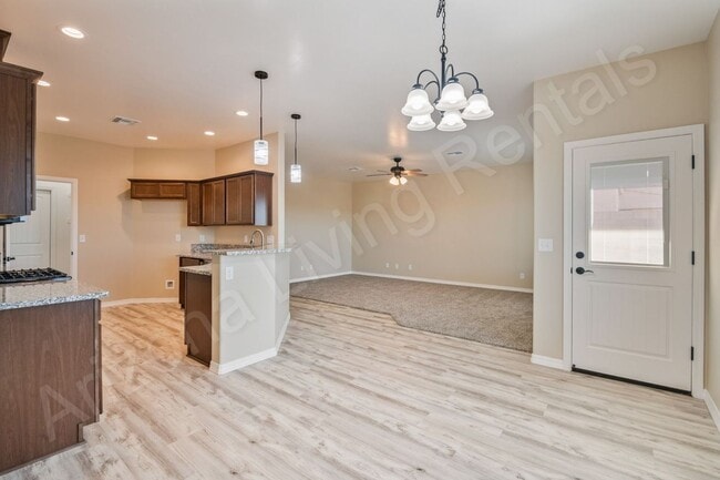 Photo - MOVE IN SPECIAL, $850 OFF FIRST MONTH