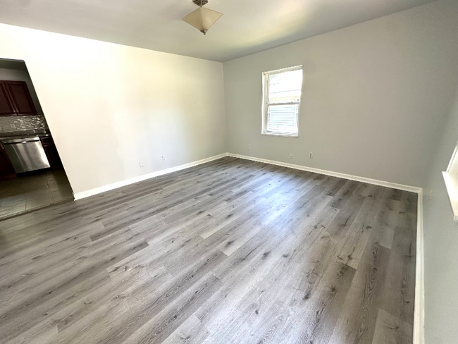 Photo - 620 Grantland Dr