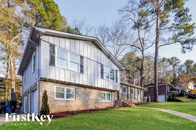 Photo - 2067 Longmeadow Ln