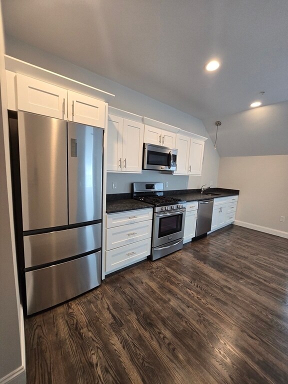 Photo - 285 St George St Unit 203