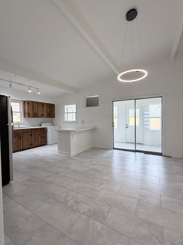 Photo - 5136 Warfield Dr